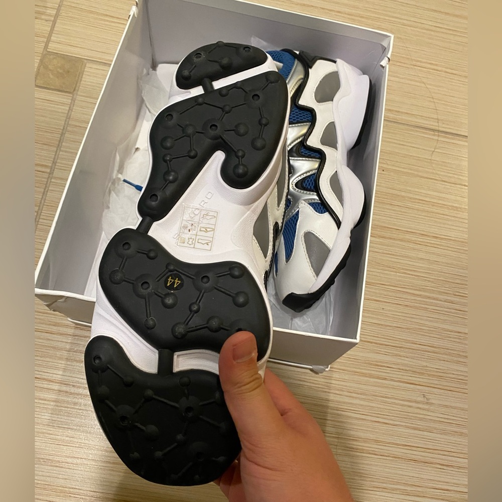 🆕 Sandro Sneakers - Picture 5 of 5